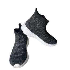 KIDS minimalist knit slip black Sneakers. size 12